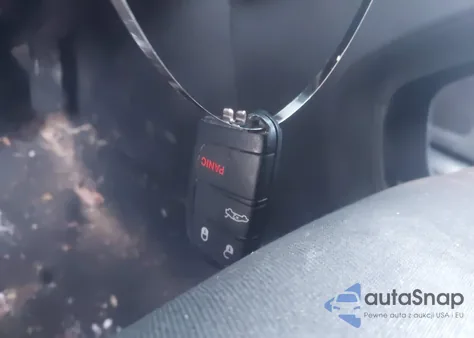 2015 Chrysler 200 Limited из США, поврежденный, VIN 1C3CCCAB2FN592801